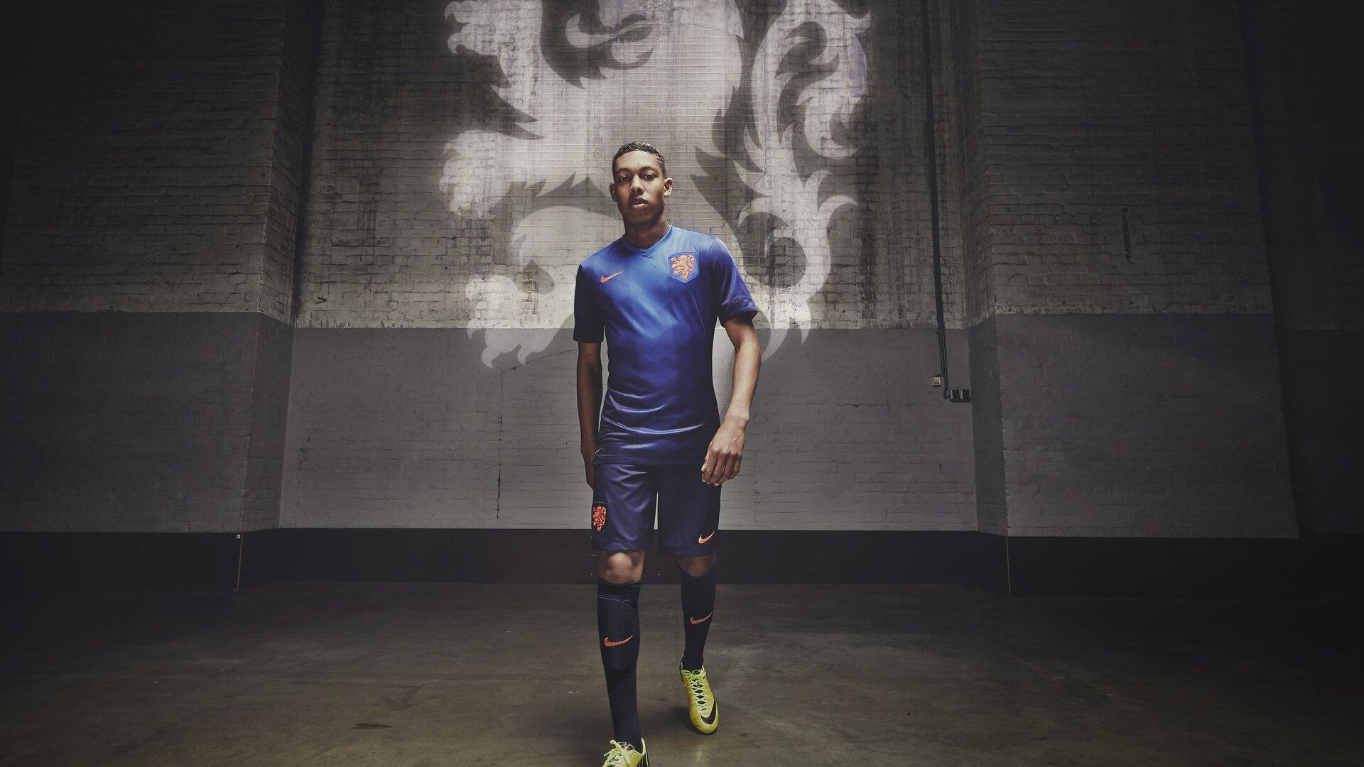 球迷抗议升级！巴拉多利德球迷拟分发大罗头像假钞，施压俱乐部出售风波