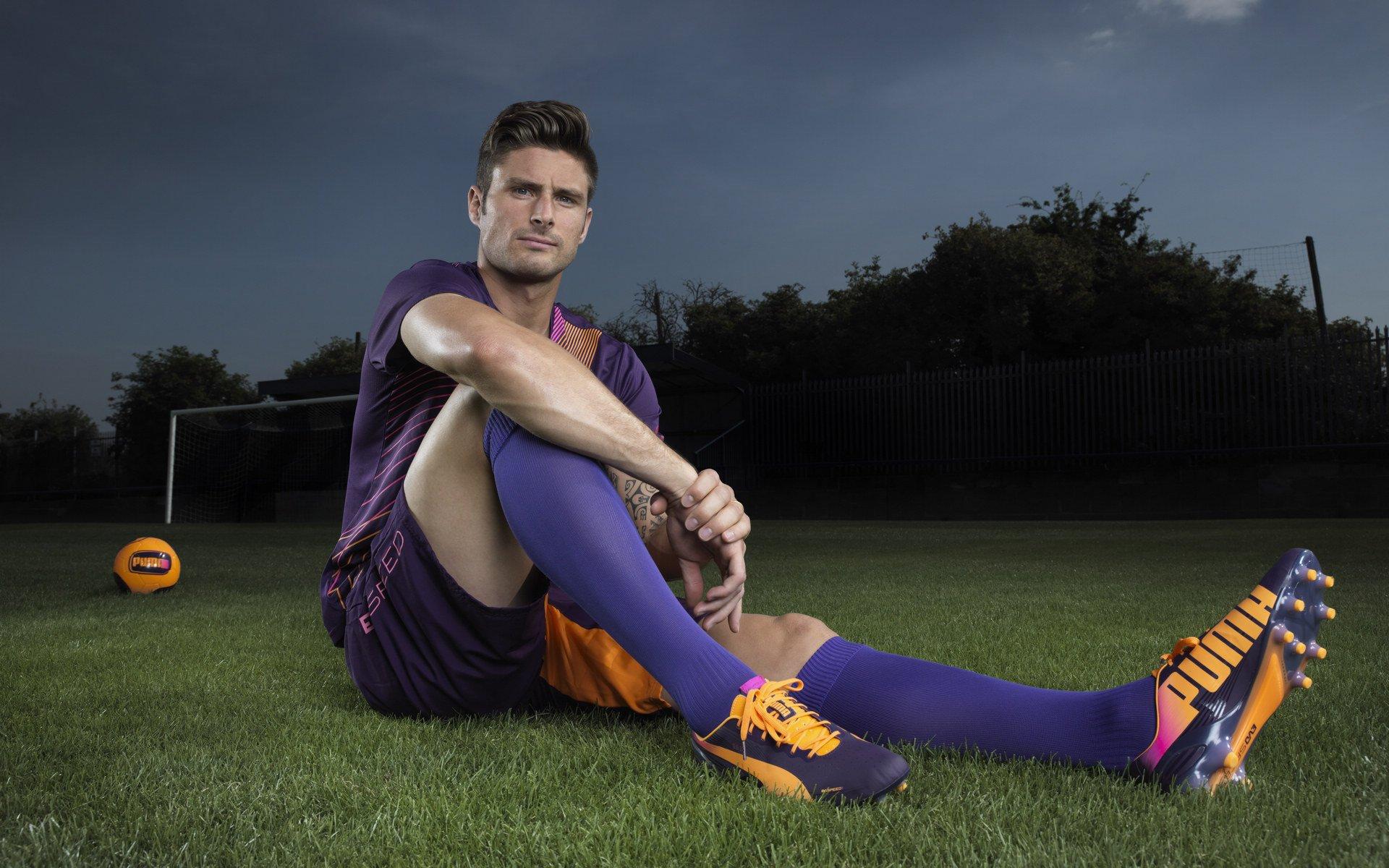 克瓦拉茨赫利亚，我将那不勒斯的意甲冠军视作自己的荣耀，自豪成为历史的一部分