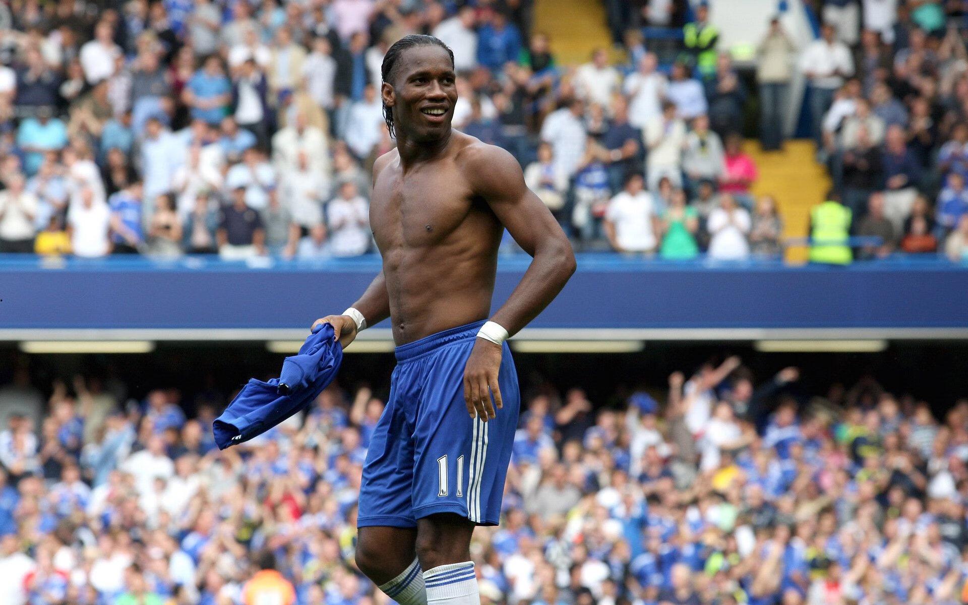 铜梁龙新星闪耀！向余望梅开二度当选第15轮最佳球员